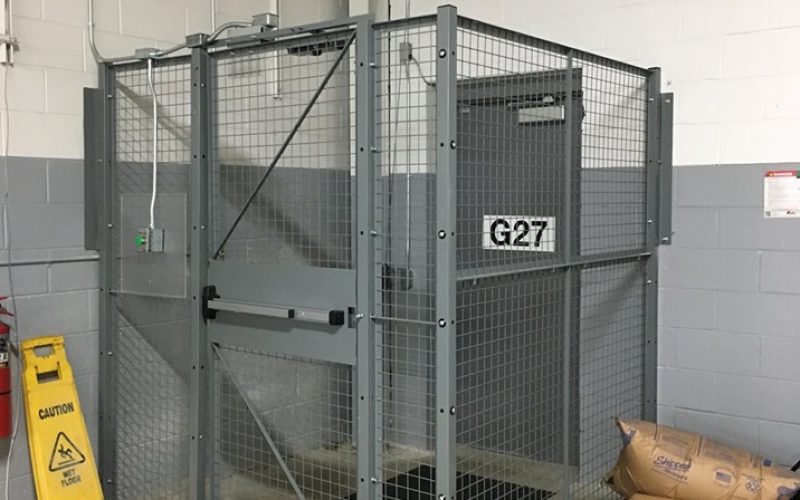 BeastWire Mesh Gray Truckers Cage with Panic Bar - SpaceGuard Products