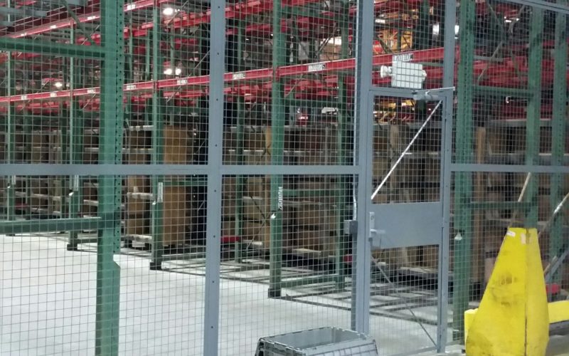 Meijer 35 ft high cage w panic bar door