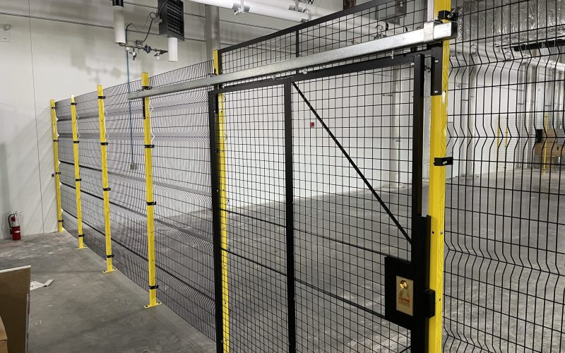 RageWire Partition Cage with BeastWire Slide Door